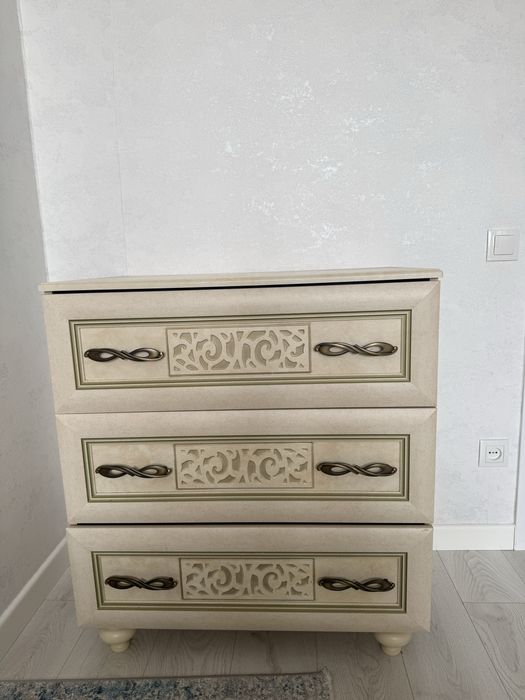 Спальный гарнитур,хорошего состояния