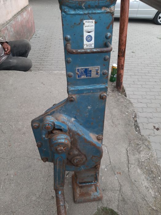 Cric cu cremaliera ( vinci ) 10 t