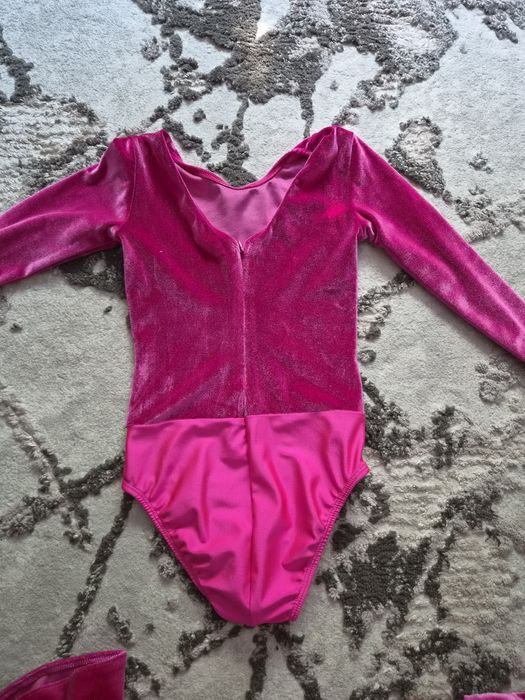 Costum dans sportiv fete 4-5ani ++ catifea roz