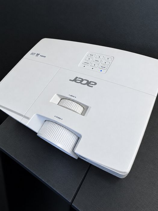 Playstation 4 + Проектор Acer