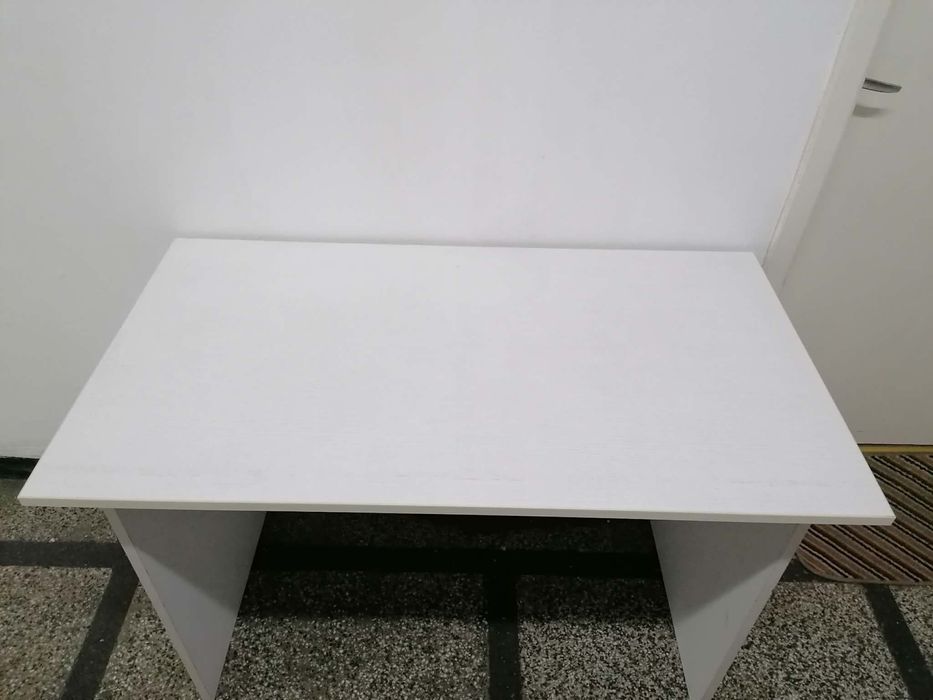 Продавам бюро.За Стара Загора