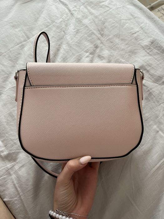 Чанта в пастелно розово