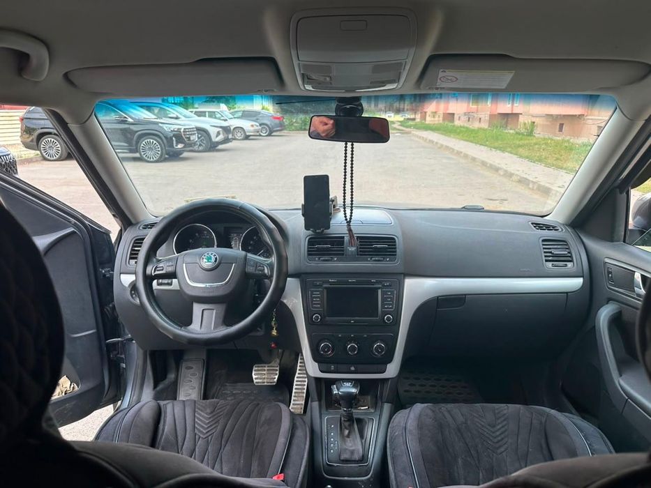 Автомобиль Шкода Etti