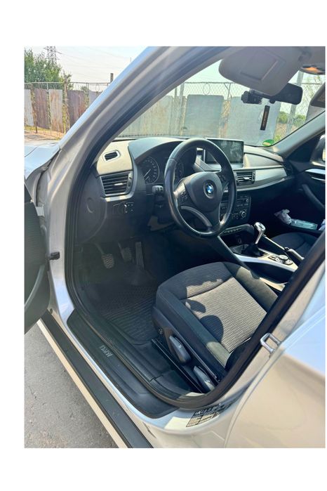 BMW X1 2011 — imagine 5