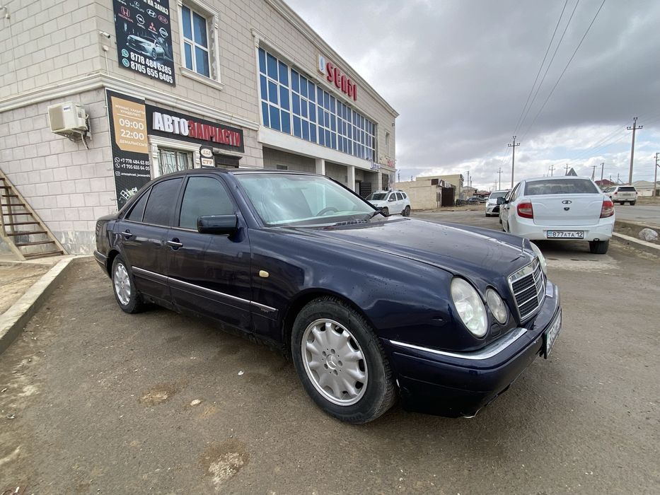 Авто Мерс Лупарик