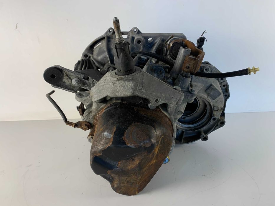 Скоростна кутия Dacia Sandero Logan Lodgy 1.4i 1.6i  К7МF7