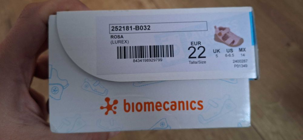 Sandale Biomecanics noi marimea 22