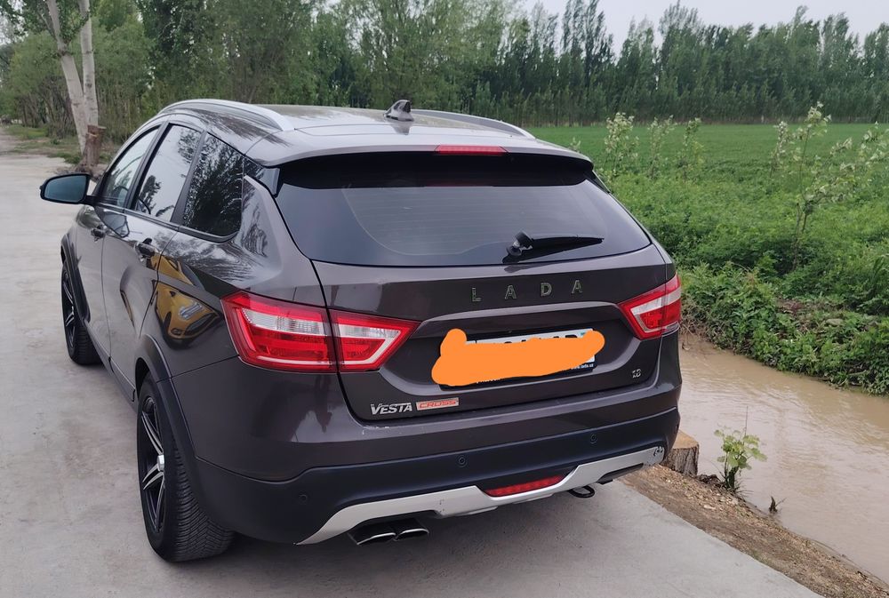 Веста кросс 2021