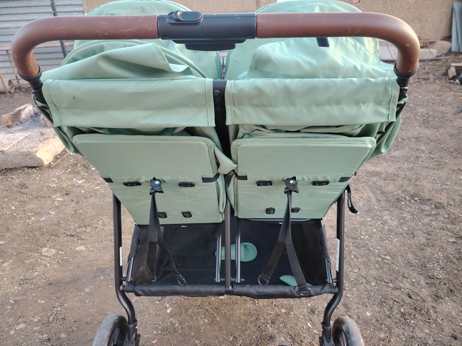 Коляска для двойни