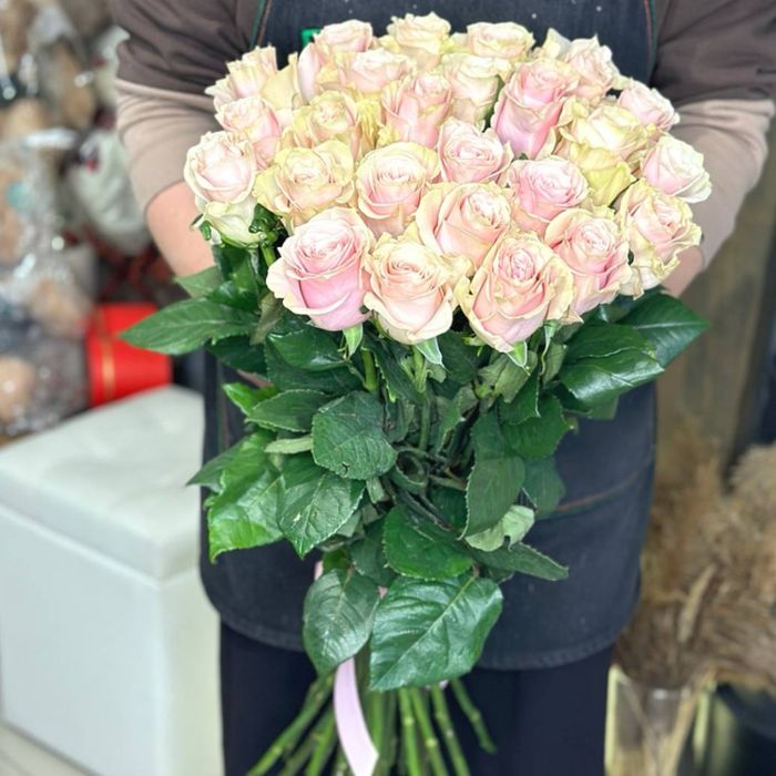 Тулпан сатылады букет 3000 тг