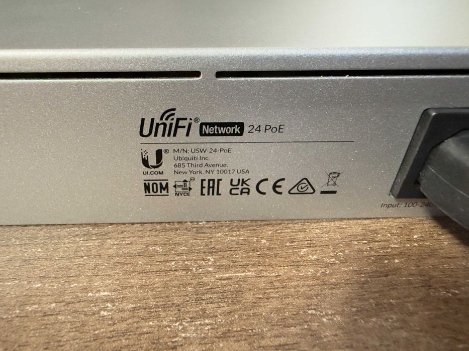 Ubiquti Switch USW-24-POE