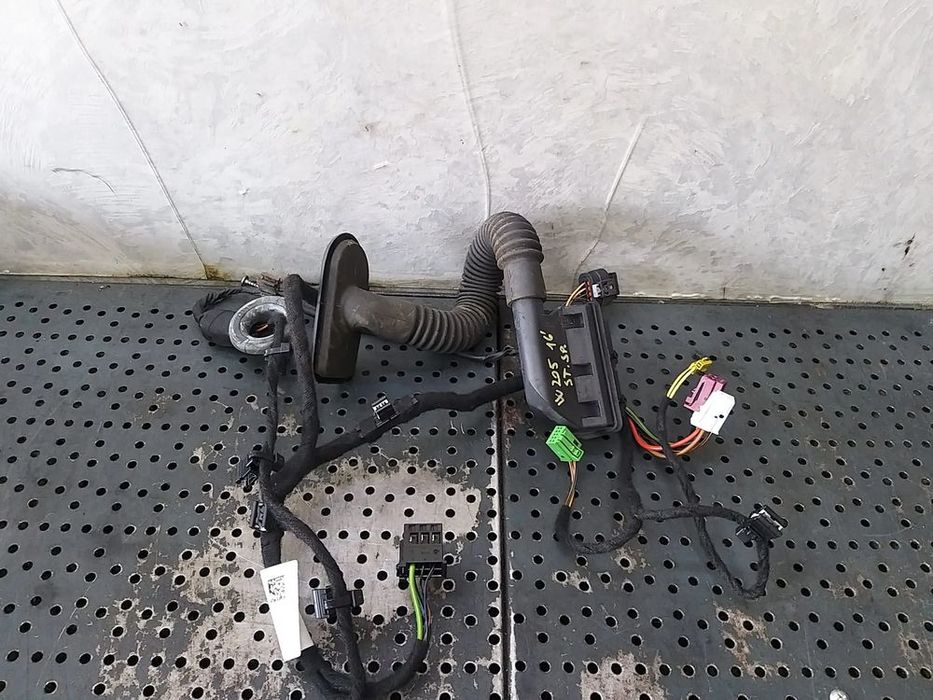 Cablaj instalatie electrica usa stanga spate mercedes c class w205 a2055400442