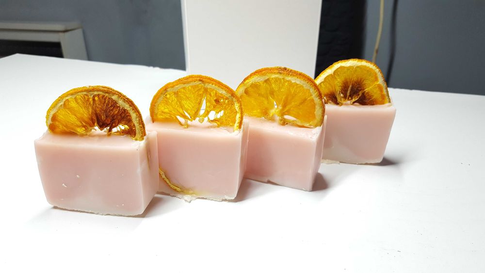 Ръчно изработени натурални глицеринови сапуни – уникални аромати