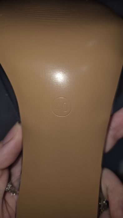 Туфли на каблуке