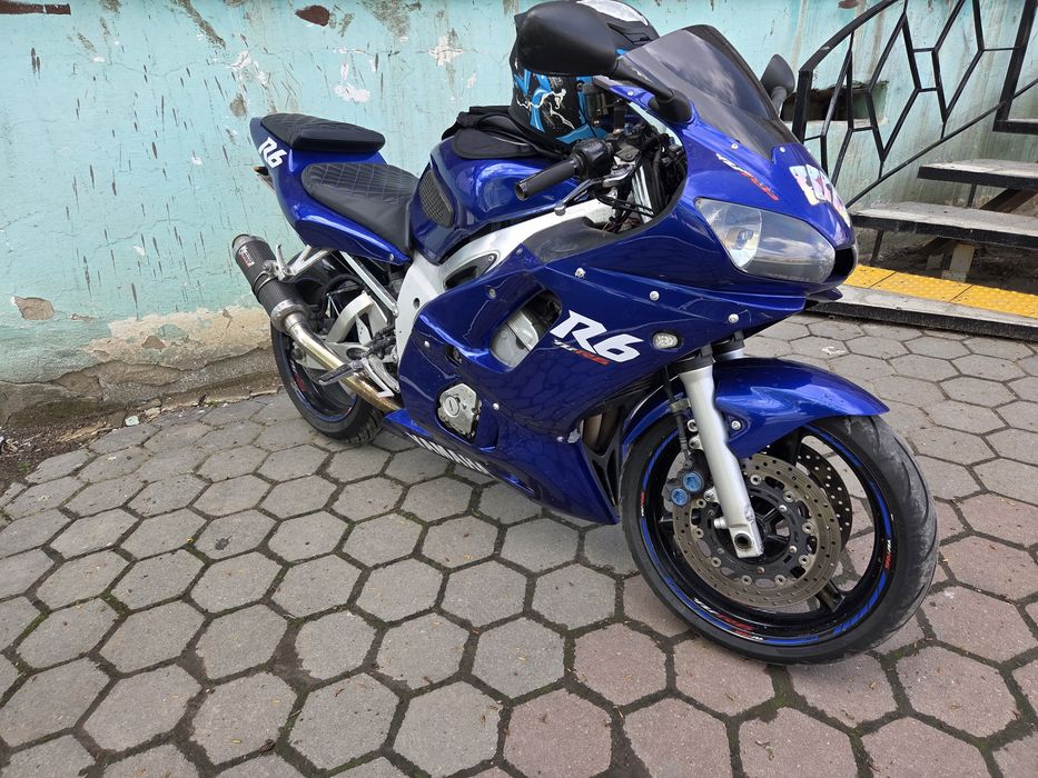 Продам мотоцикл ямаха R6.