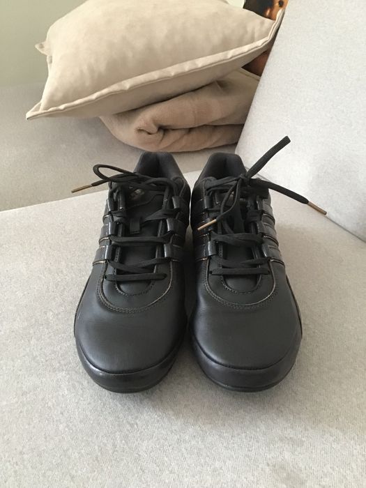 Adidas спортни обувки