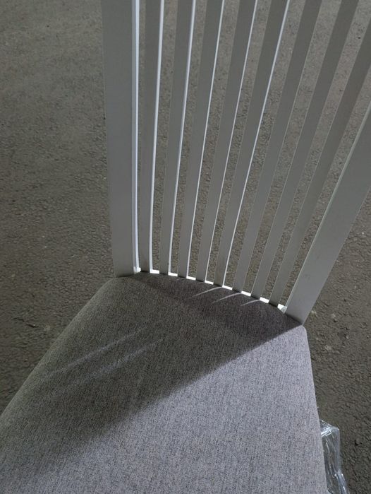 Стул белый состояние хорошее