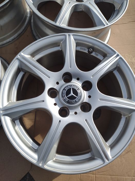 Перфектни CV3 15-5x112 ET45 6.5j Mercedes A klasse W176