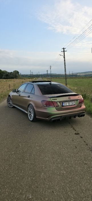 Mercedes-Benz E63 AMG 4MATIC – 2014 | 680 CP | Motor 50.000 km |