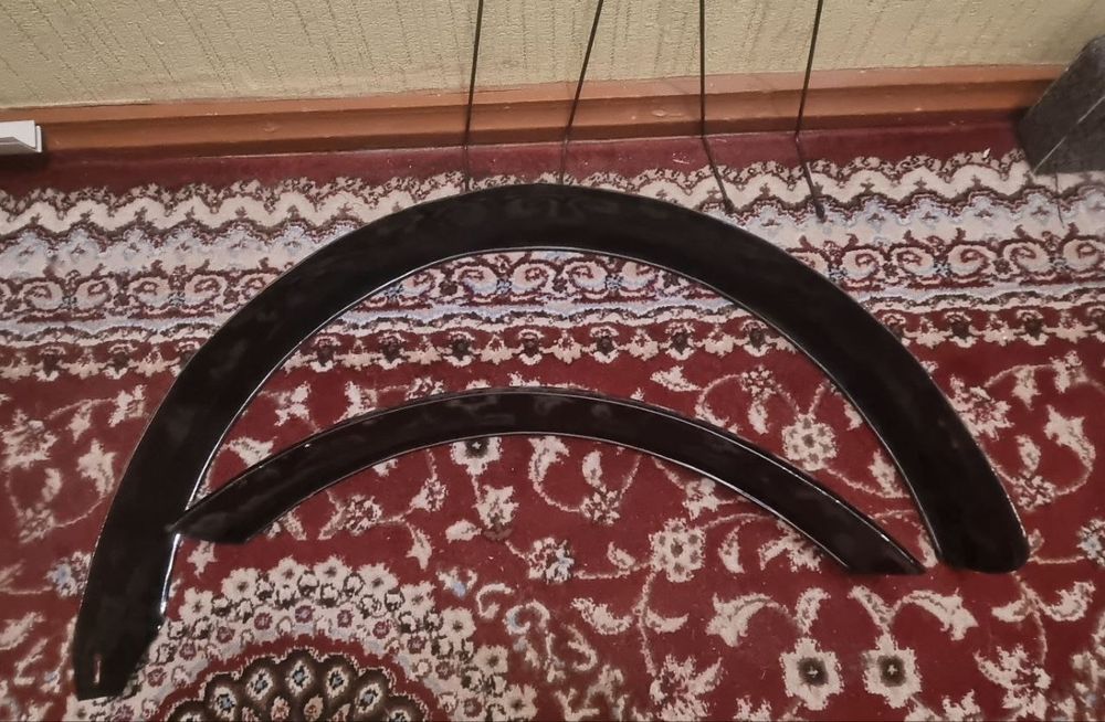 Shiroki Balon Krilo Sotiladi