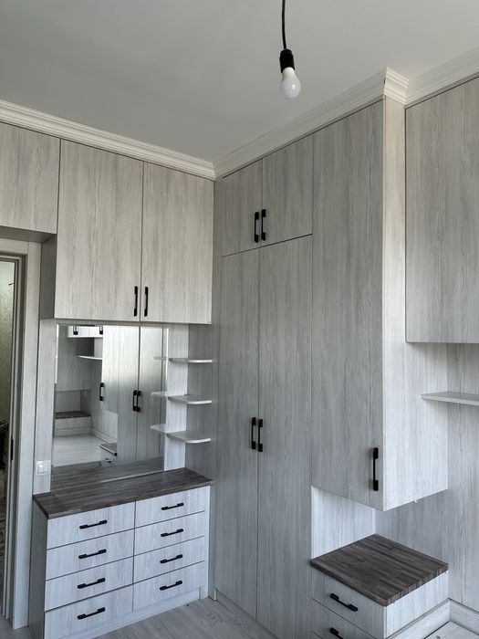 Спалний мебел сотилади