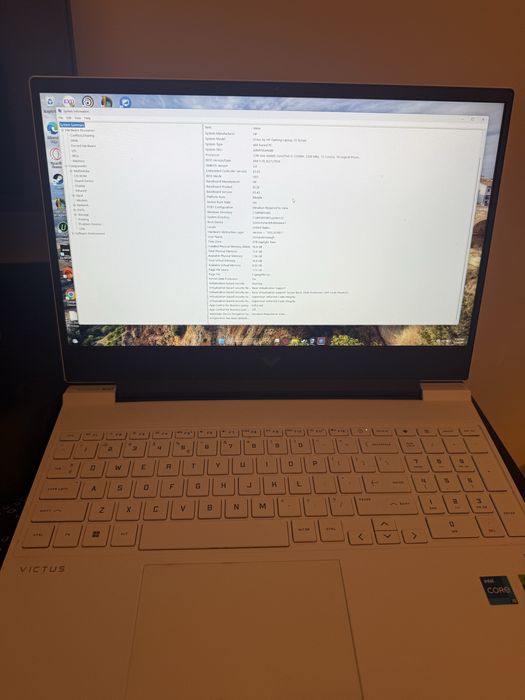Laptop Gaming HP Victus 15 | RTX 4060 (8GB) | i5-12500H | 32GB RAM+16RAM | Ceramic White 60hz