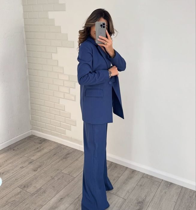 Костюм брюки палаццо 42-44