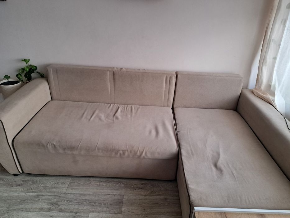 Разтегателен диван