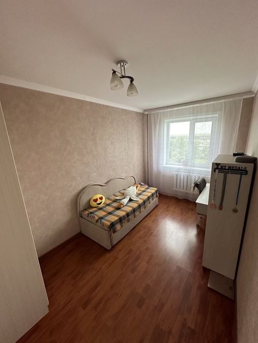 Продается 3-комн (6-33, 5 эт)