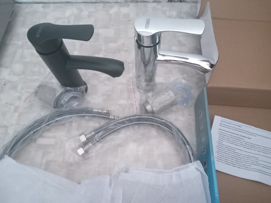 Смесители для кухни и Ванны новые.