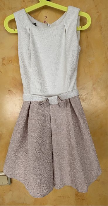 Официална рокля