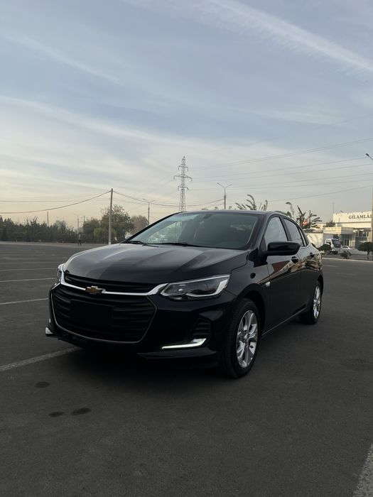 Onix premier 6-pozitsiya qora yurgani 4000