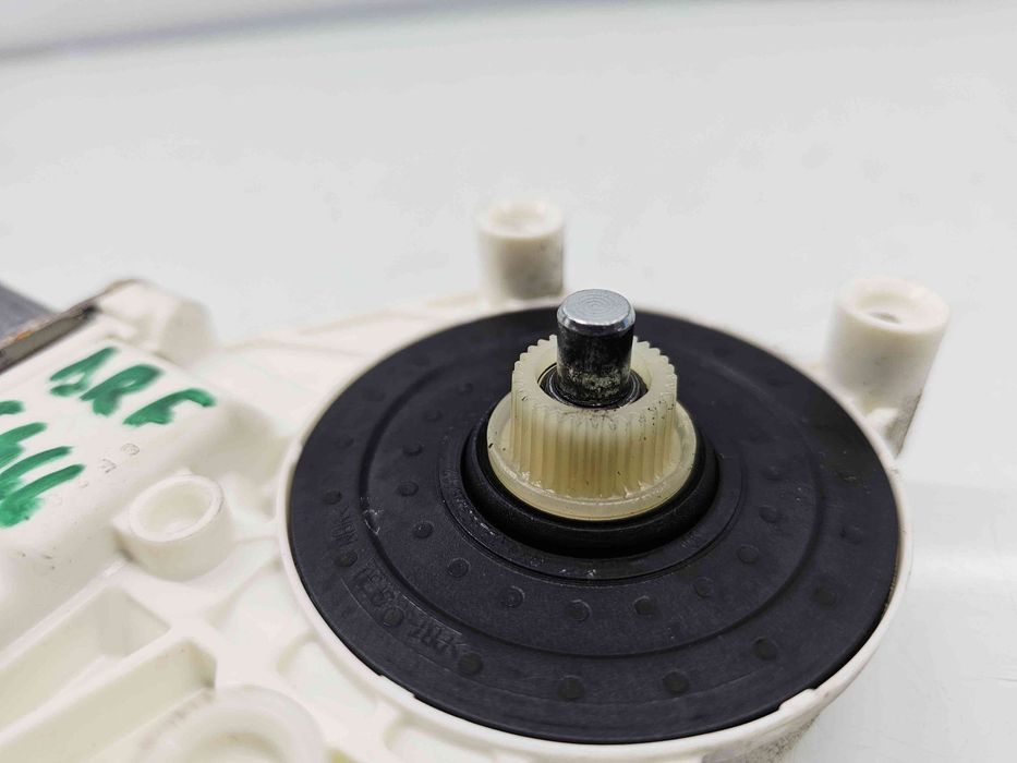 Motoras geam dreapta fata Bmw 3 Cabriolet (E93) [Fabr 2006-2011] Facel