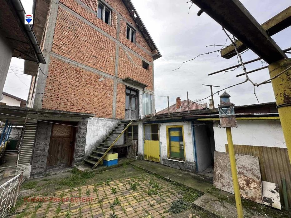 Продава се Къща в с. Долно Абланово, Област Русе - 168 кв.м за 494 €/кв.м - Снимка #2