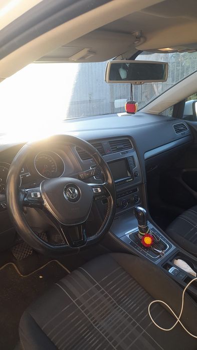 Vând Volkswagen golf 7