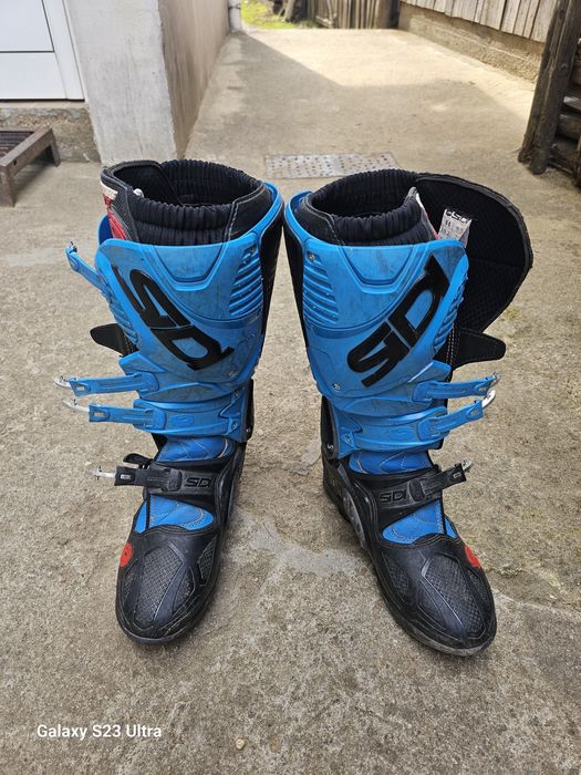 Aeroh sidi gross fire