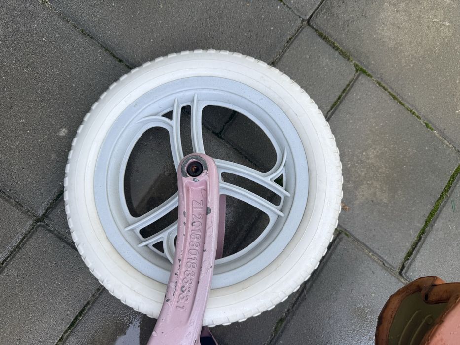 Bicicletă fără pedale Kruzer – roz, pentru copii