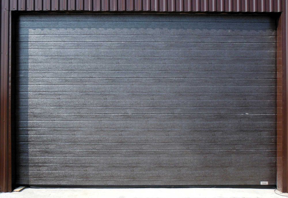 Usa sectionala rezidentiala izolata 2500L/2000H Maro