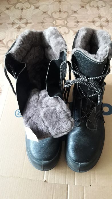 Зимняя обувь берцы