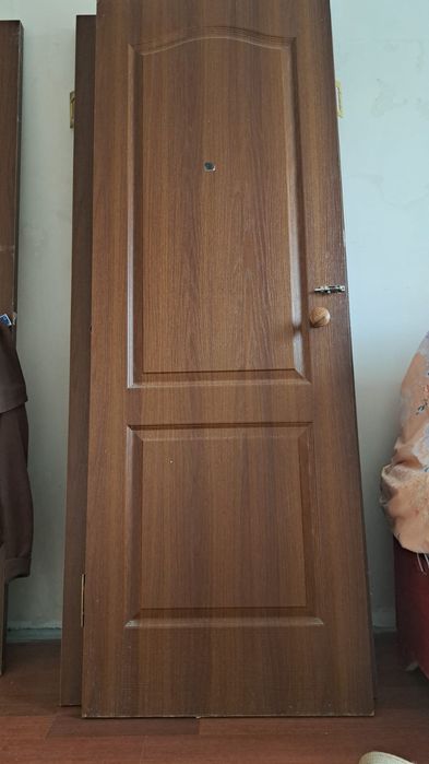 Продам межкомнатные двери