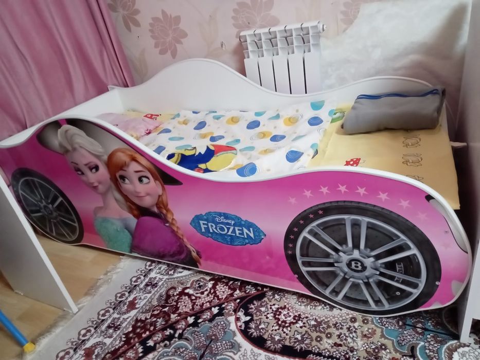 Кравать детский машинка