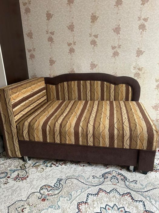 продам 2 дивана