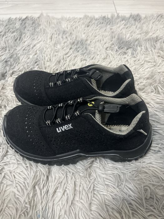 adidasii uvex ,pentru munca