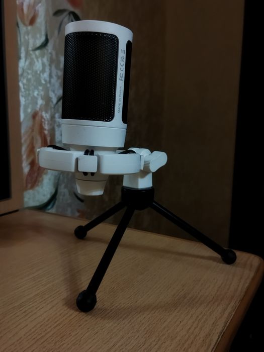 продам микрофон fifine