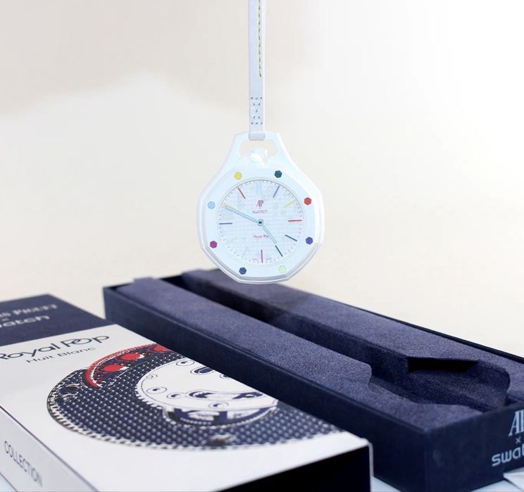 Audemars Piguet x Swatch Royal Oak – бял