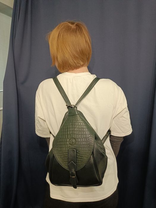 Продам кожаную сумку