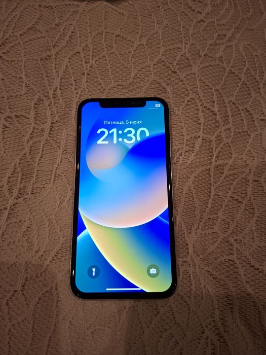 IPhone X 64 Гб .