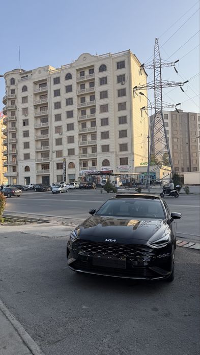 Kia k8 2023  yil