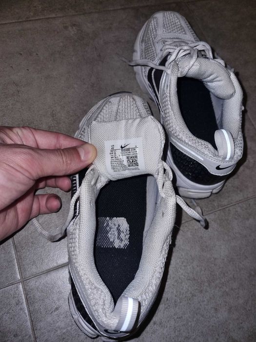маратонки nike vomero 5