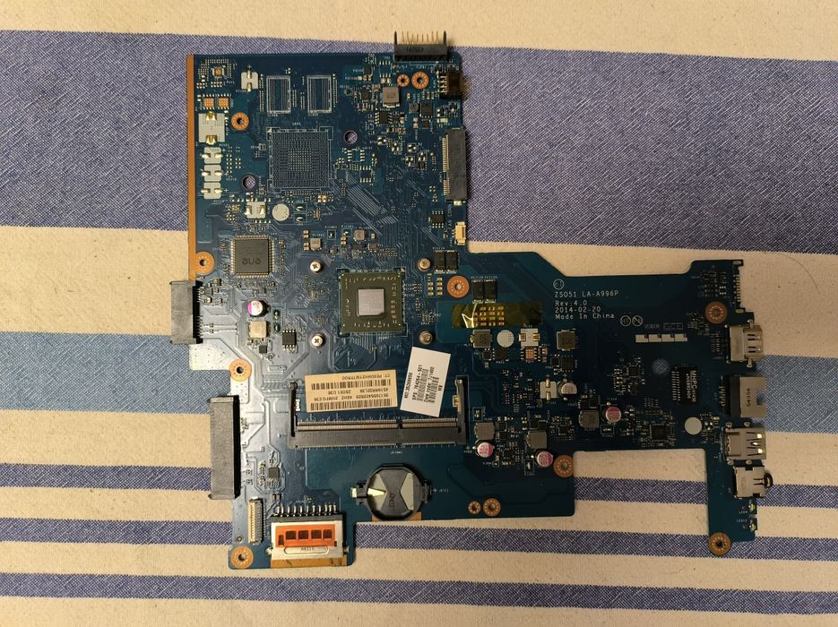 Лаптоп Дънни платки